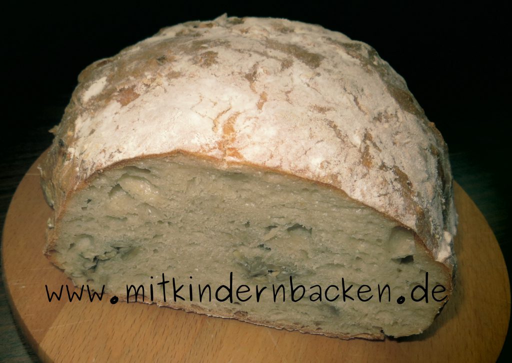 Rezept für Brot ohne Kneten, ähnlich einem italienischen Ciabatta mit Trockenhefe
