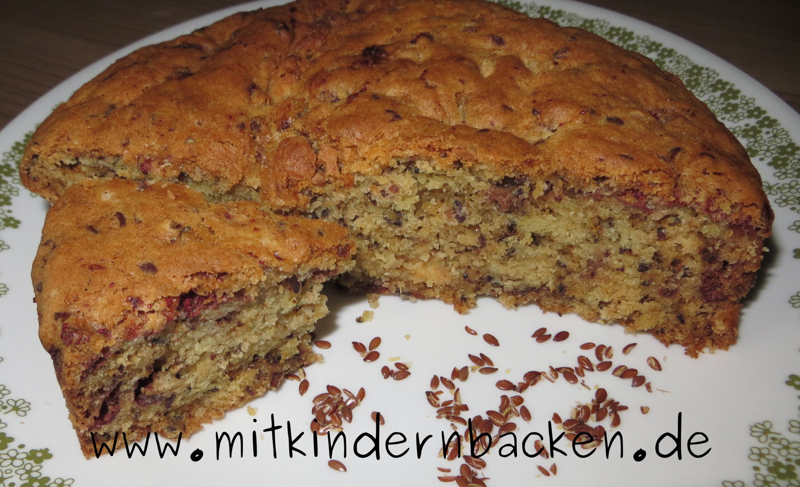Weißer Schokoladen-Erdbeerkuchen - Mit Kindern backen Weißer Schokoladen-Erdbeerkuchen - Mit Kindern backen