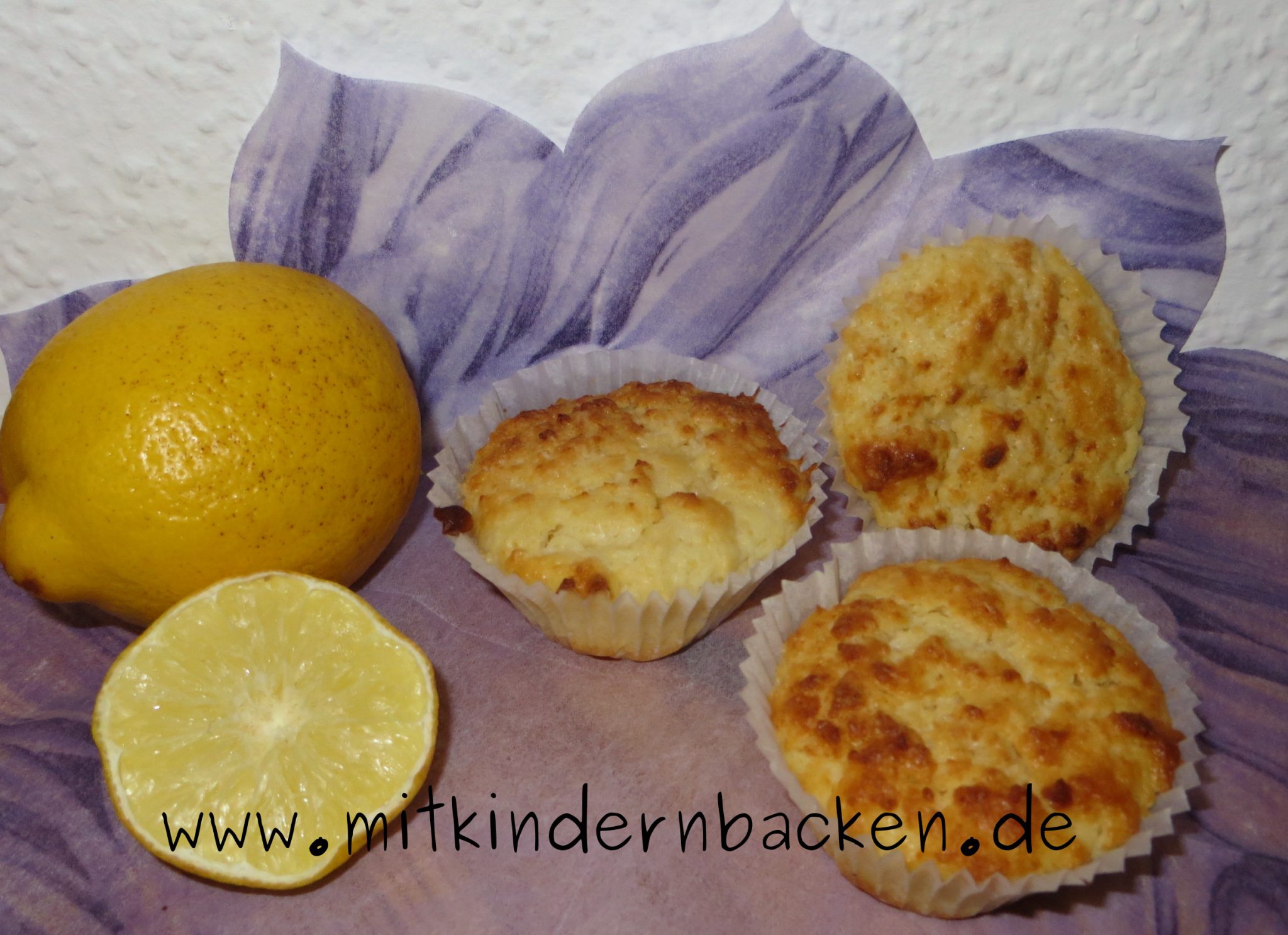 Rezept für Zitronenmuffins - Mit Kindern backen - Eifreie Muffins