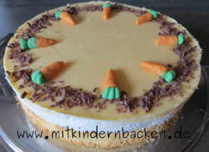 Schnelle Torte Arancatorte mit Mandarinen, Pfirsich-Maracuja und Sahne