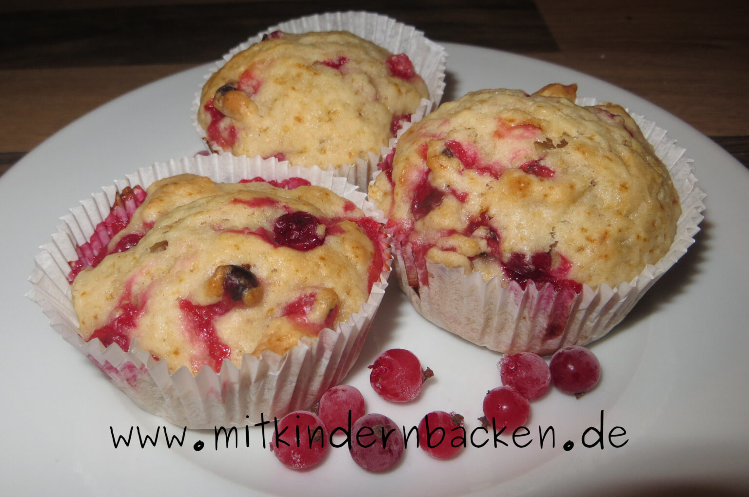 Vegane Johannisbeermuffins - Mit Kindern backen