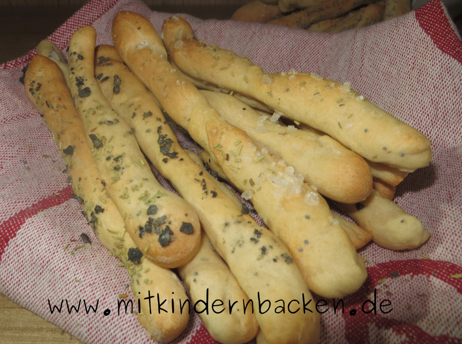 Grissini - Mit Kindern backen - vegan und zuckerfrei