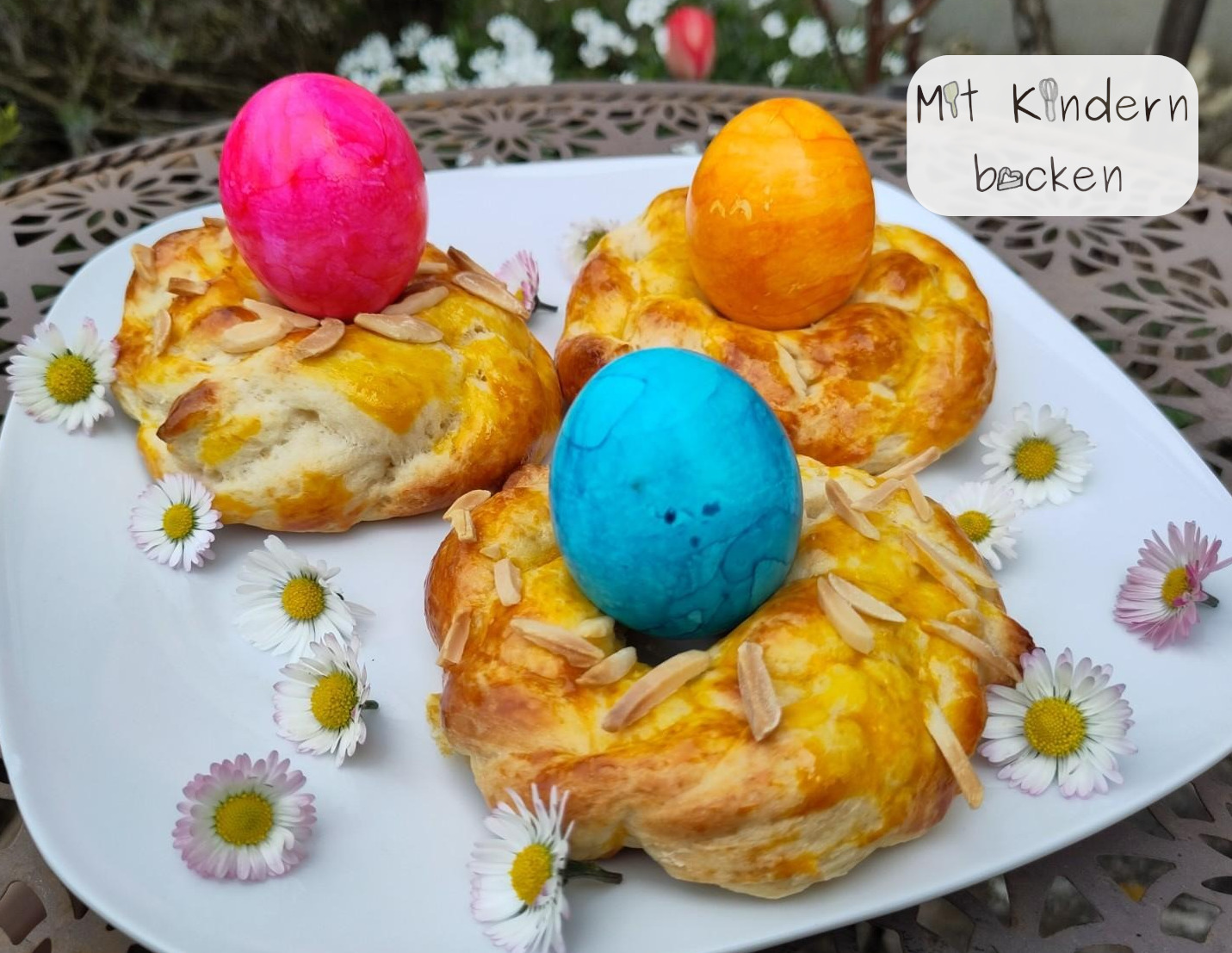Osternester aus süßem Quark-Öl-Teig - Mit Kindern backen