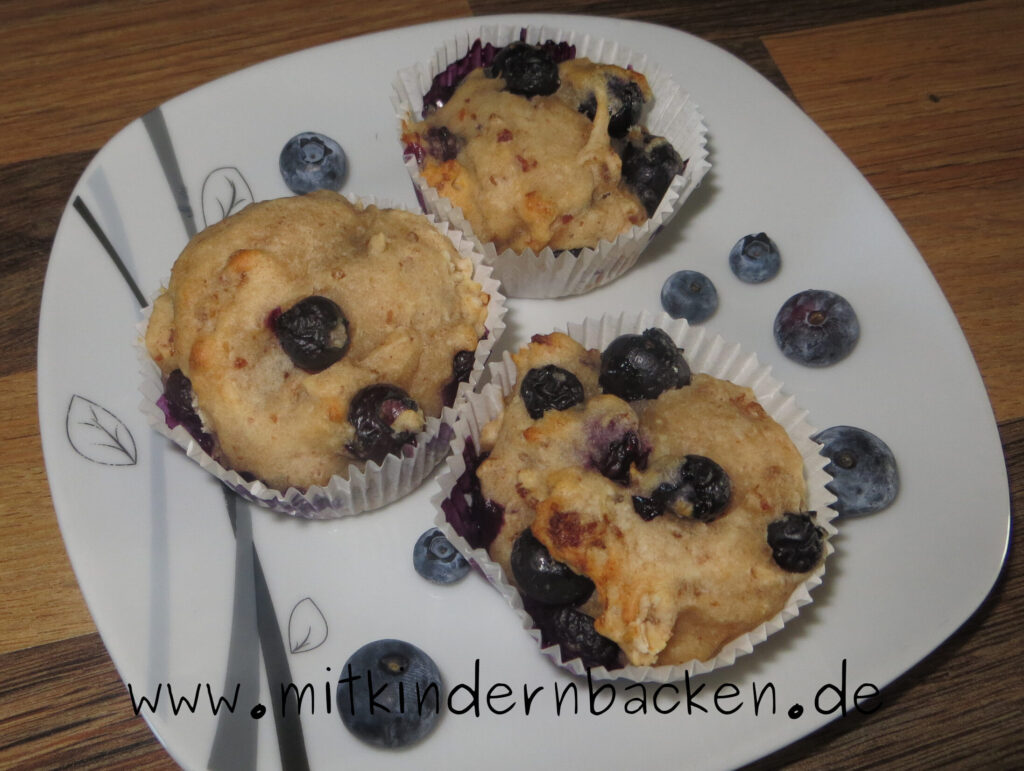 vegane und zuckerfreie Heidelbeermuffins