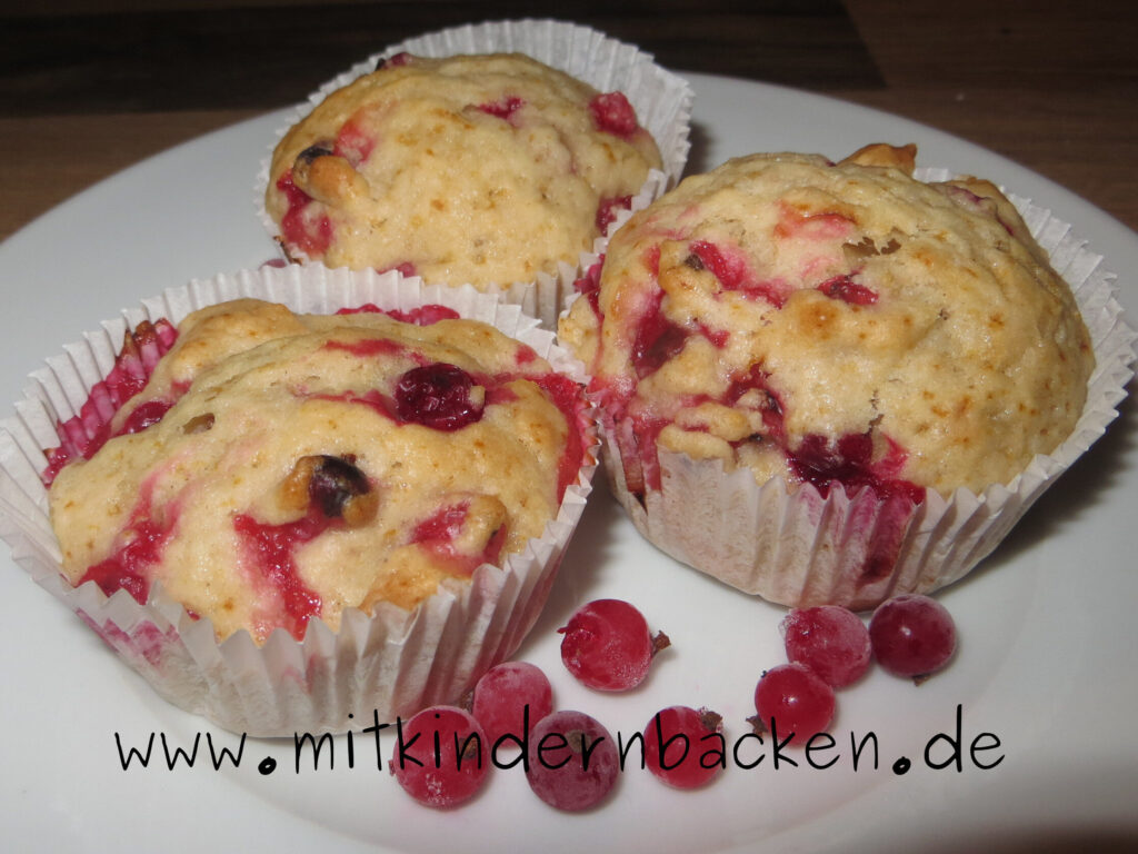 Muffins mit Johannisbeeren ohne tierische Produkte